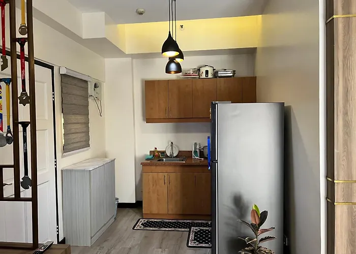1 Bedroom Penthouse Near Airport Naia Apartamento